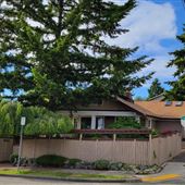 Beautiful Craftsman Home in Wallingford neighborhood