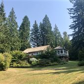 Lake Sixteen Retreat
