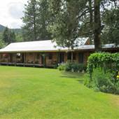 Mazama Ranch House Inn