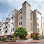 Courtyard Off Main Apartment