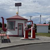 Tea Pot Dome Service Station
