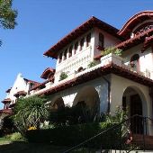 L'Amourita Apartments