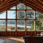 River view property in Lyman