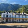 Bush House Inn