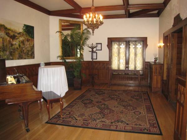 Glover Mansion