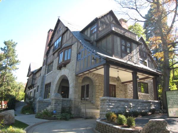Glover Mansion